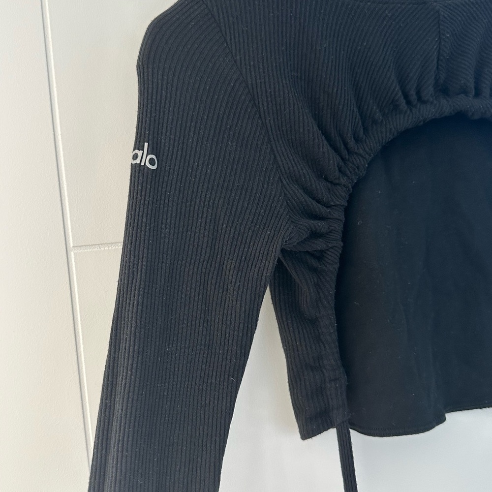 Alo Ribbed Manifest Long Sleeve Size S - Picture 3 of 3